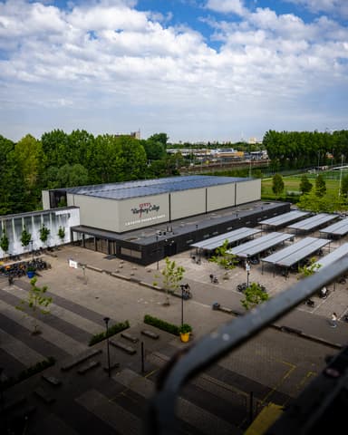 Detail metsellijn en klem bij reparatie voegwerk aan Driestar Wartburg in Rotterdam door Hydro Groep
