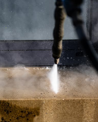 Betonreiniging en Oppervlakteherstel – HydroGroep